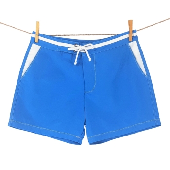 shorts-de-bain-bleus-details-blancs